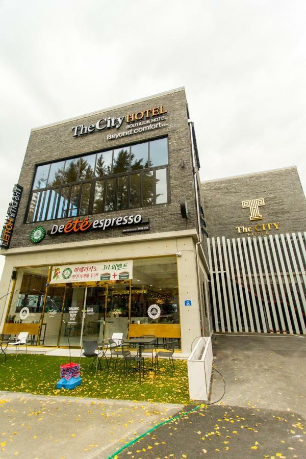 The City Hotel Jeonju Exterior photo