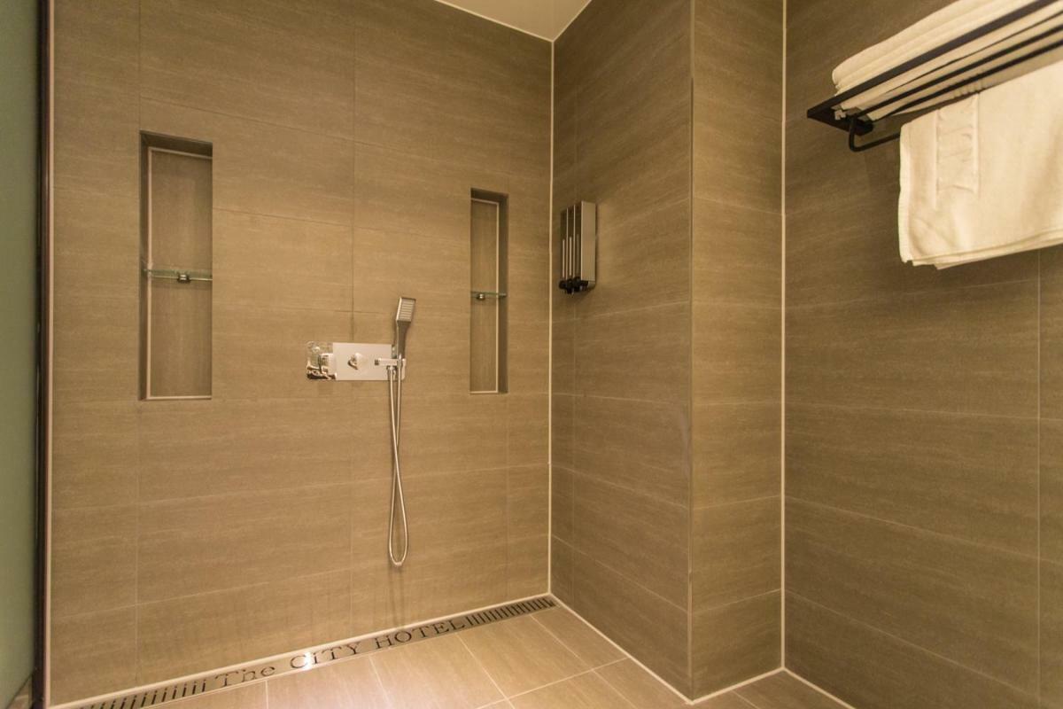 The City Hotel Jeonju Exterior photo