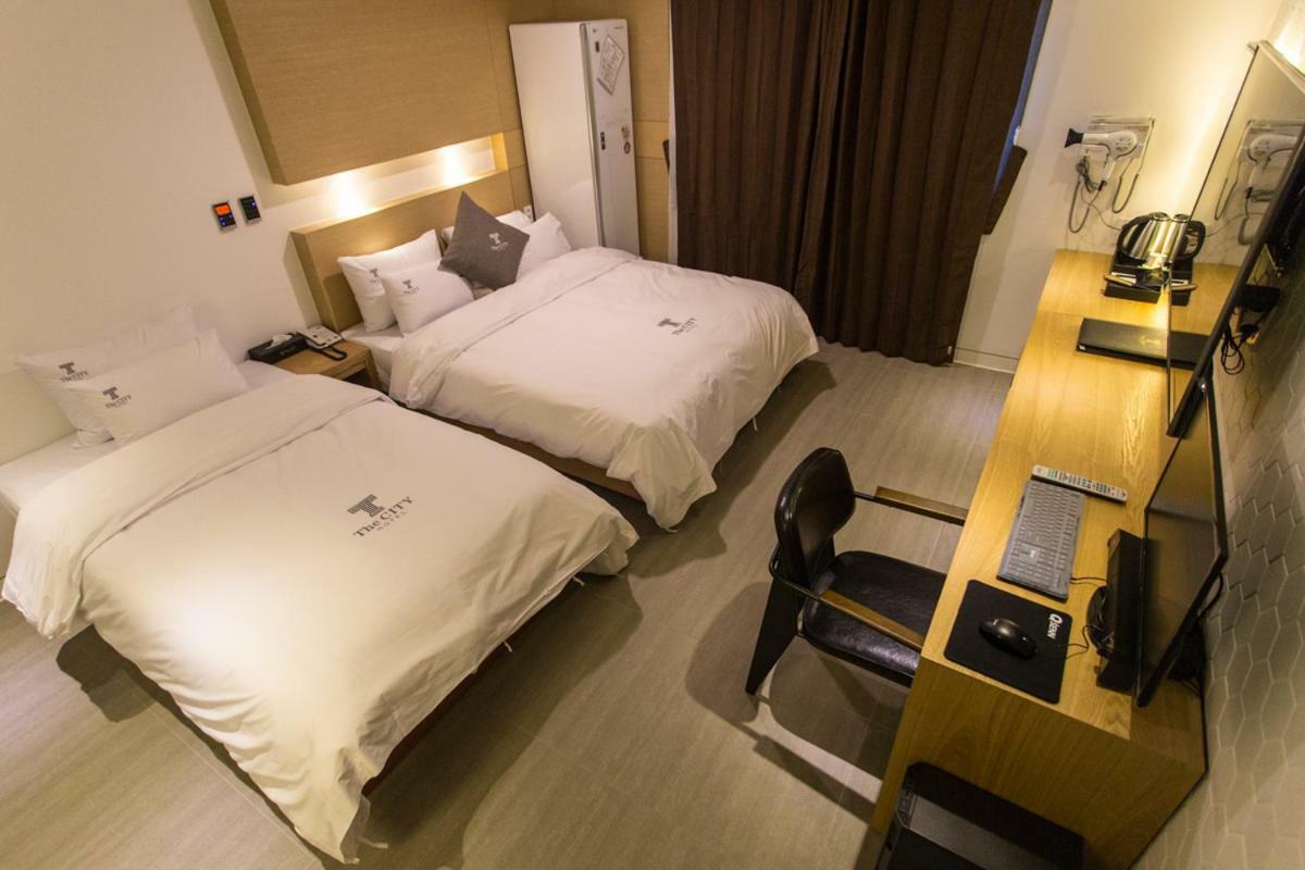 The City Hotel Jeonju Exterior photo